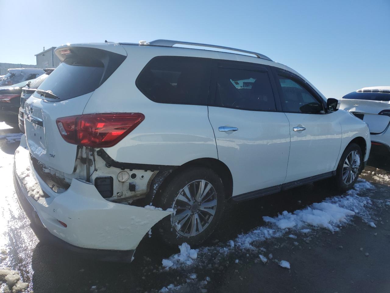 Obraz 3 z 2017 NISSAN PATHFINDER S 2017 z VIN 5N1DR2MN1HC675810