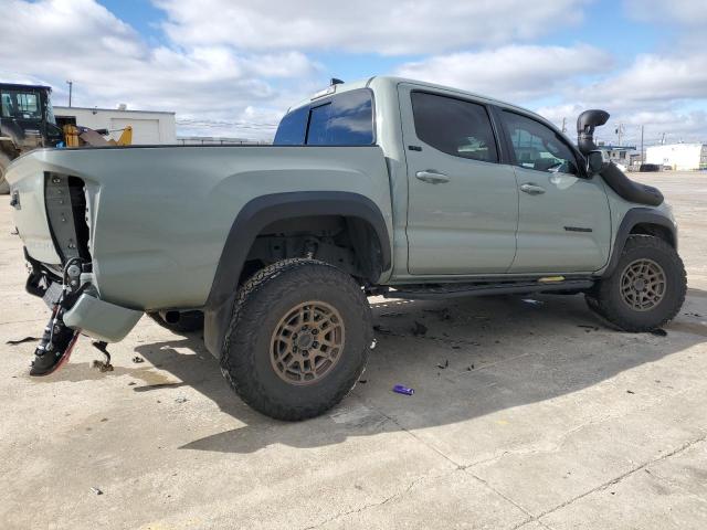 Obraz 3 z 2022 TOYOTA TACOMA DOUBLE CAB 2022 z VIN 3TMCZ5AN2NM479147
