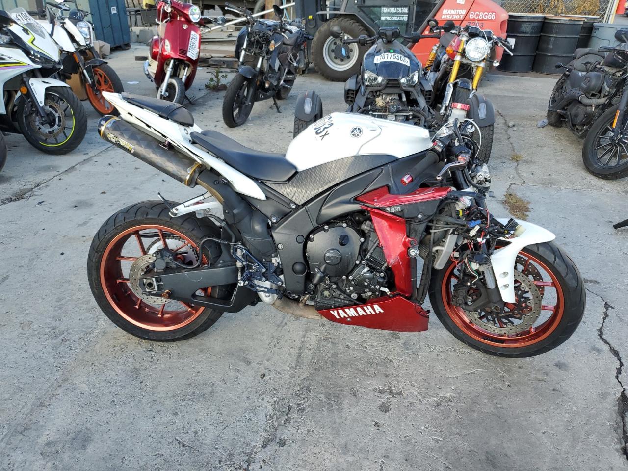 Obraz 1 z 2010 YAMAHA YZFR1  2010 z VIN JYARN23E5AA007917