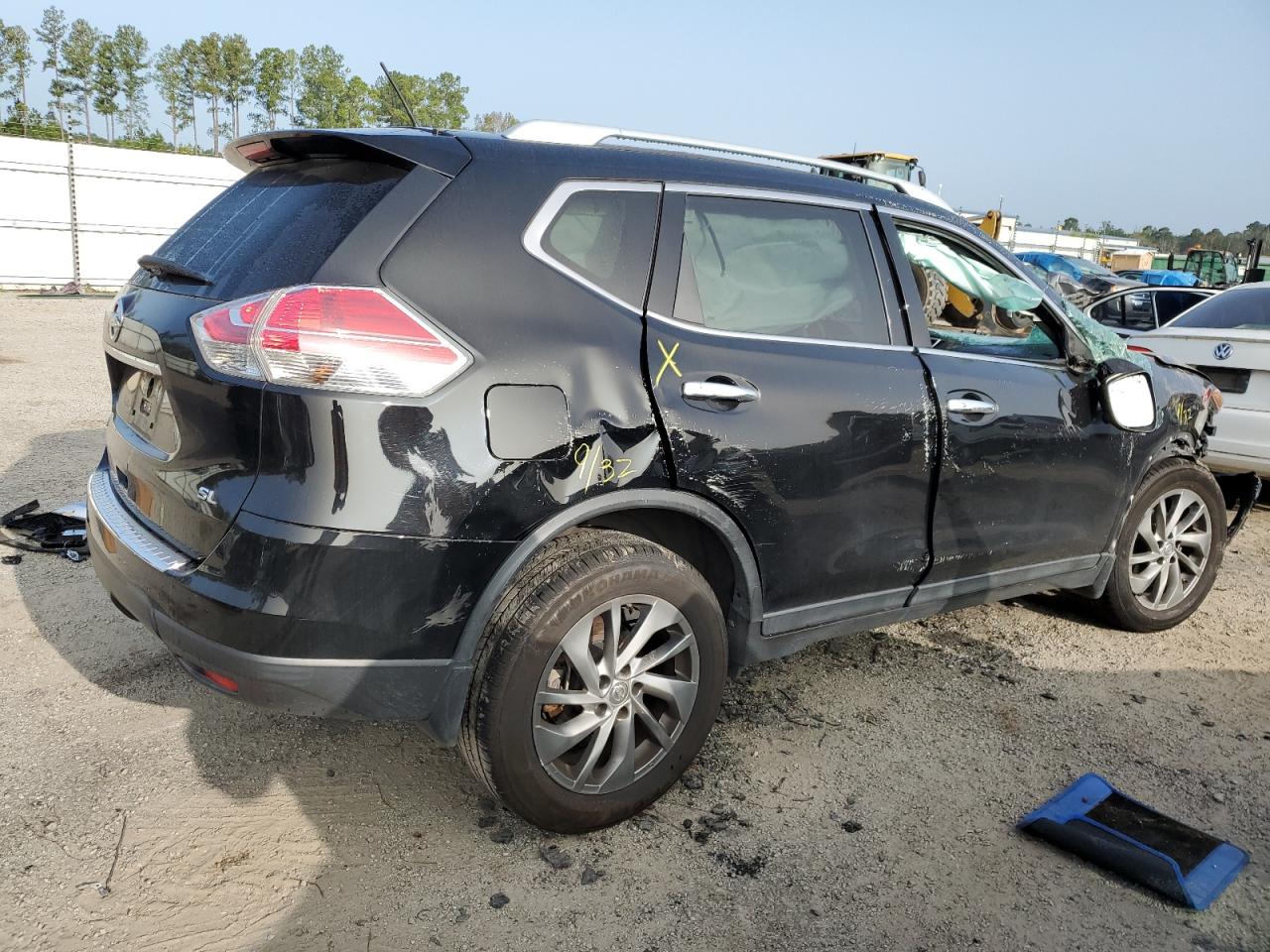 Изображение 3 2015 NISSAN ROGUE S 2015 с VIN 5N1AT2MT9FC890612