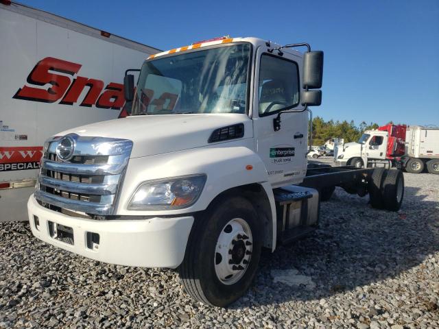 Image 2 of 2020 HINO 258/268  2020 with VIN 5PVNJ8JV7L4S76393