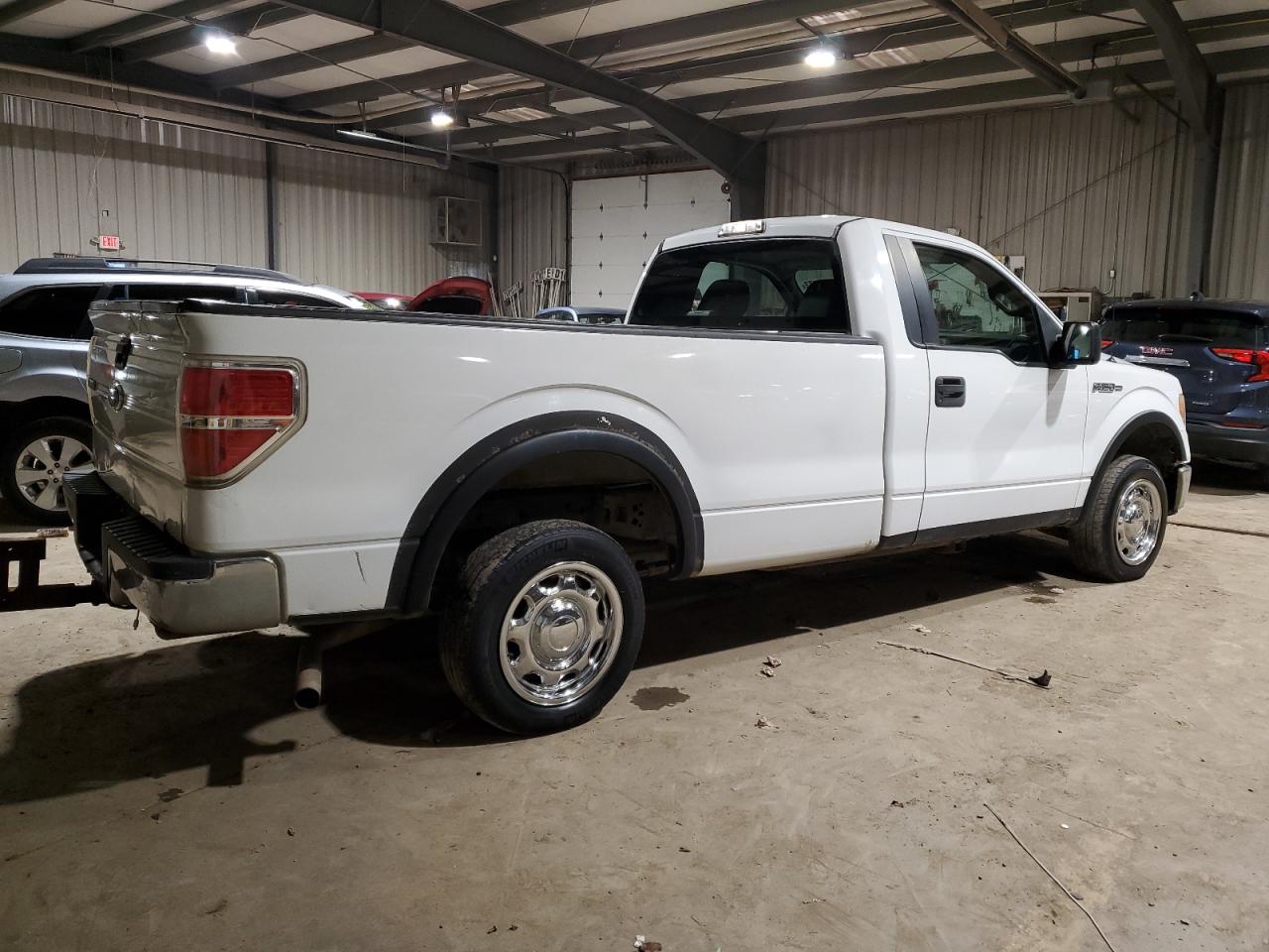 Image 3 of 2010 FORD F150  2010 with VIN 1FTMF1CW6AKB96750