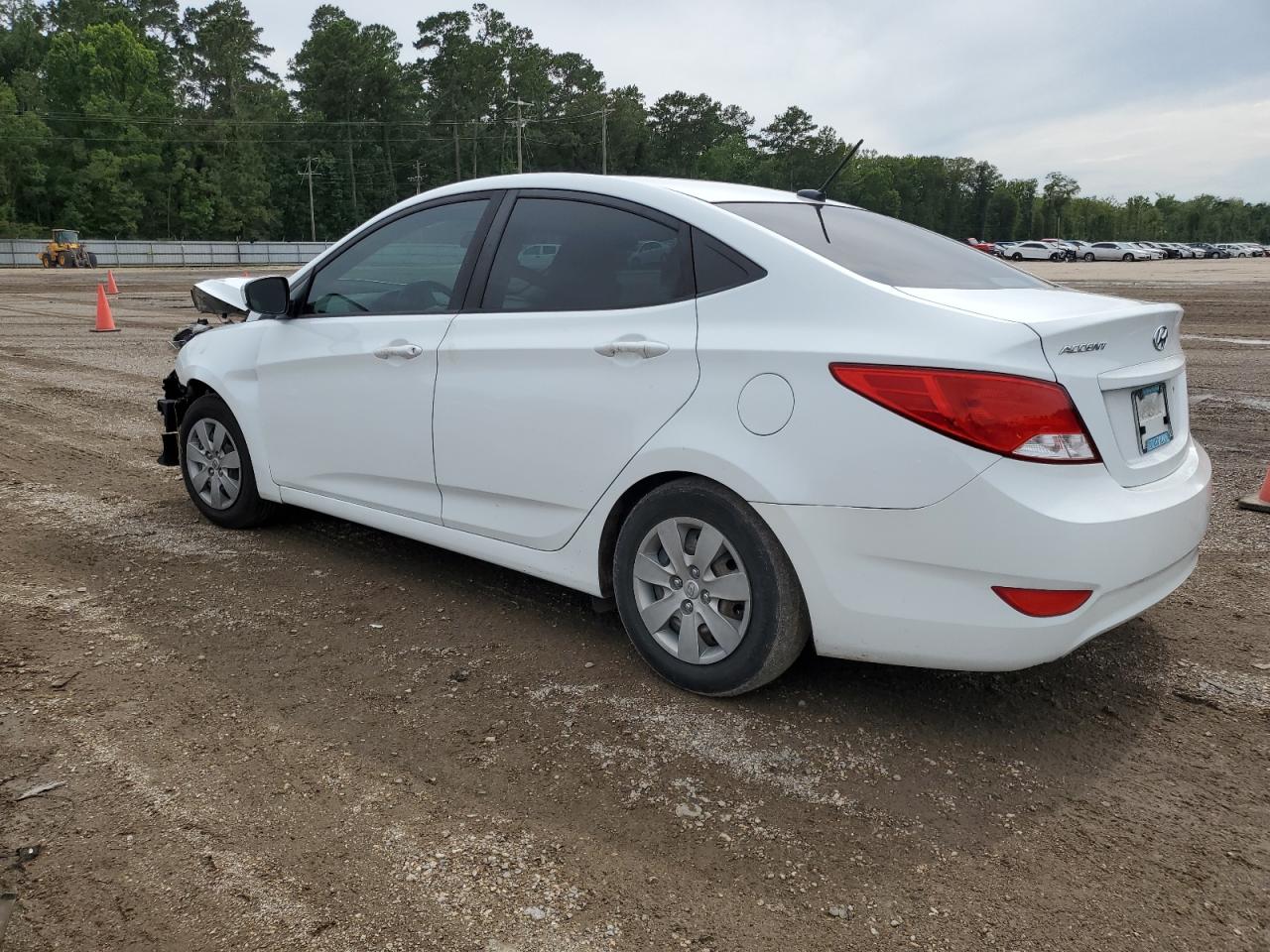 Изображение 2 2016 HYUNDAI ACCENT SE 2016 с VIN KMHCT4AE6GU155995