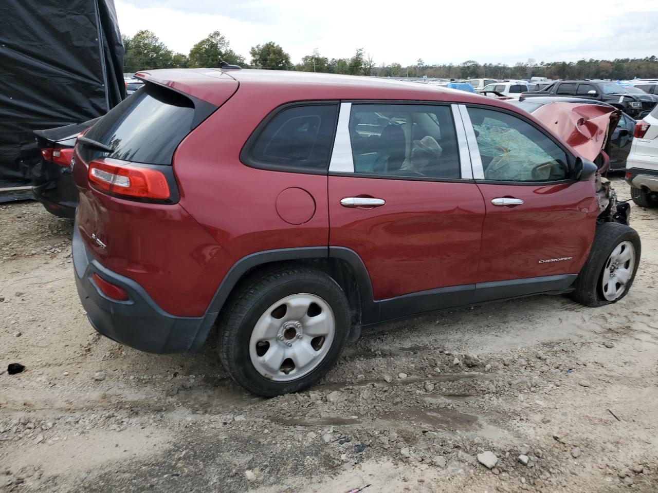 Image 3 of 2015 JEEP CHEROKEE SPORT 2015 with VIN 1C4PJLAB2FW660561