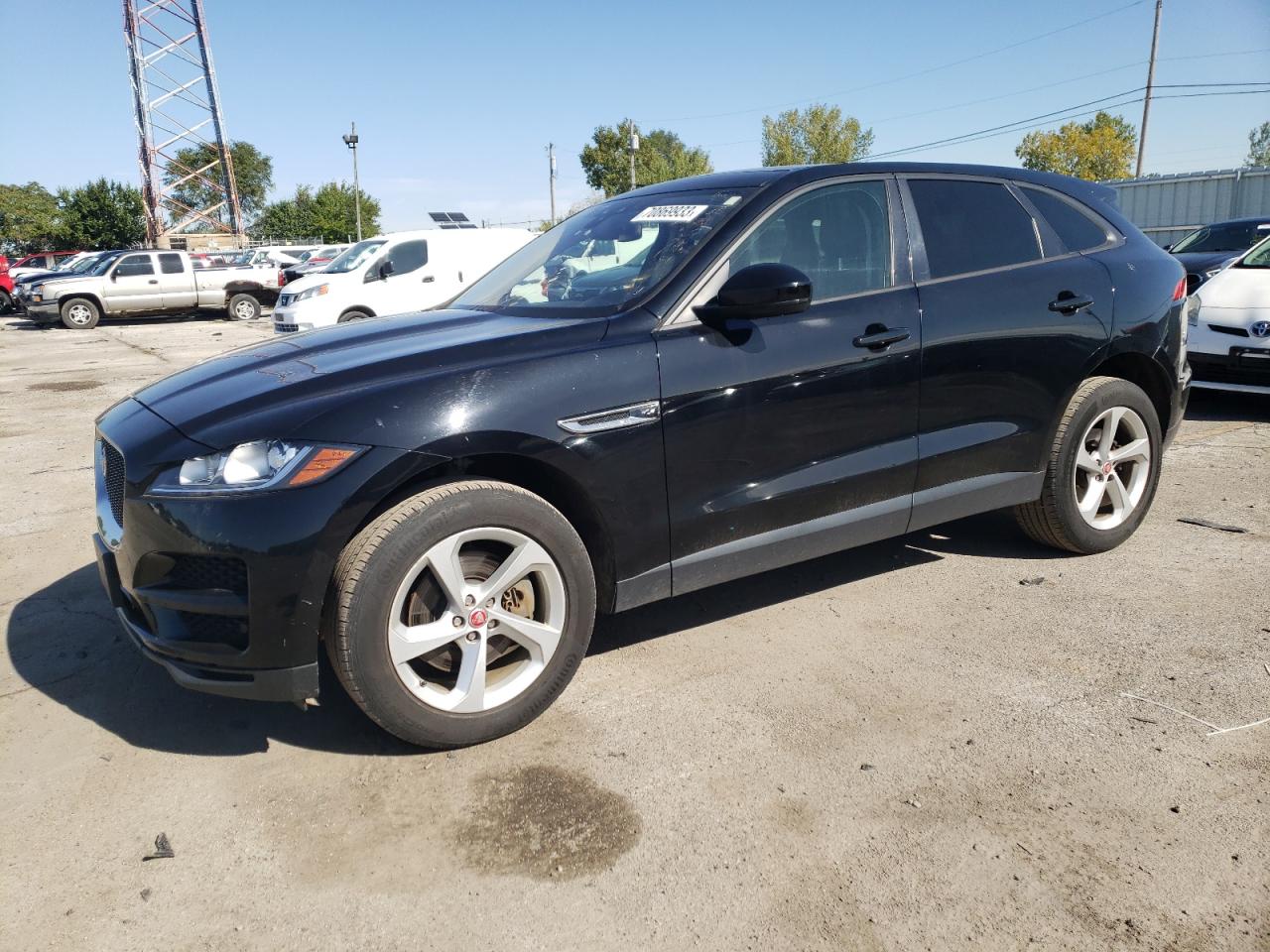 Изображение 1 Jaguar F-Pace Premium 2018 с VIN SADCJ2GX9JA237840