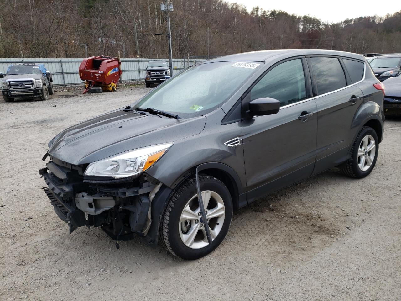 Image 1 of 2016 FORD ESCAPE SE 2016 with VIN 1FMCU9GXXGUA27648