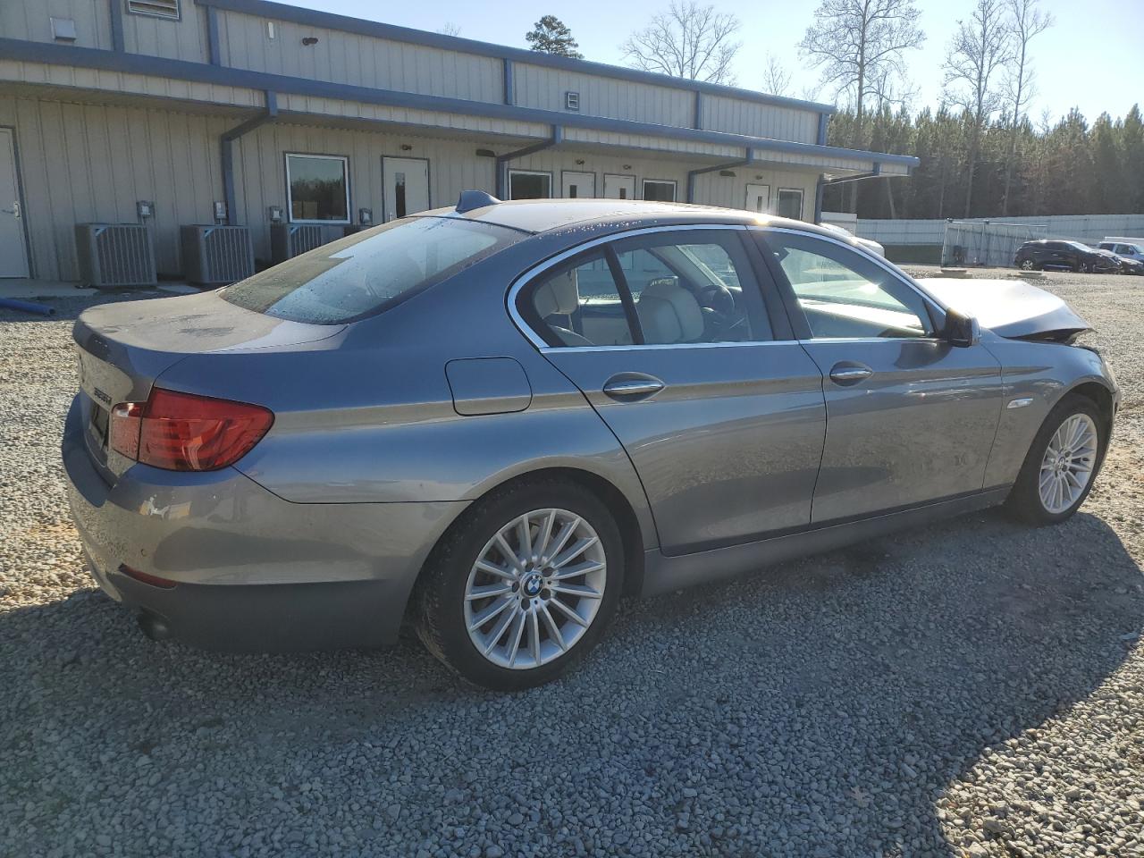 Obraz 3 z 2013 BMW 535 XI 2013 z VIN WBAFU7C58DDU72747