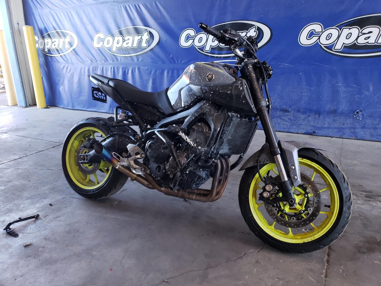 Изображение 1 Yamaha Fz09 2016 с VIN JYARN33E2GA010675