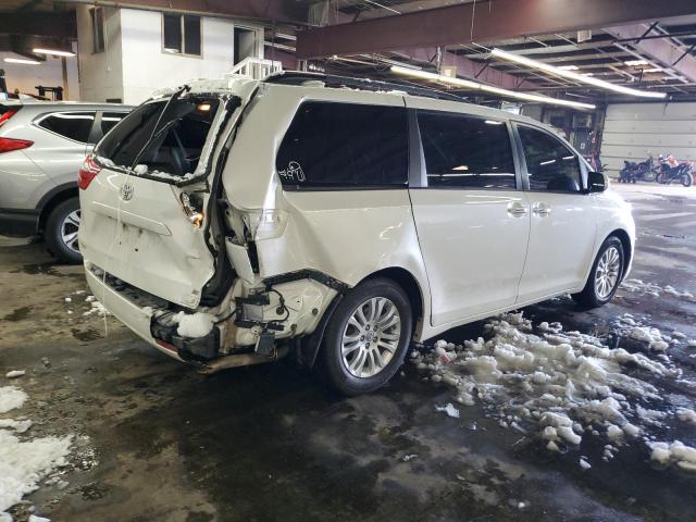 Obraz 3 z 2017 TOYOTA SIENNA XLE 2017 z VIN 5TDYZ3DCXHS869759