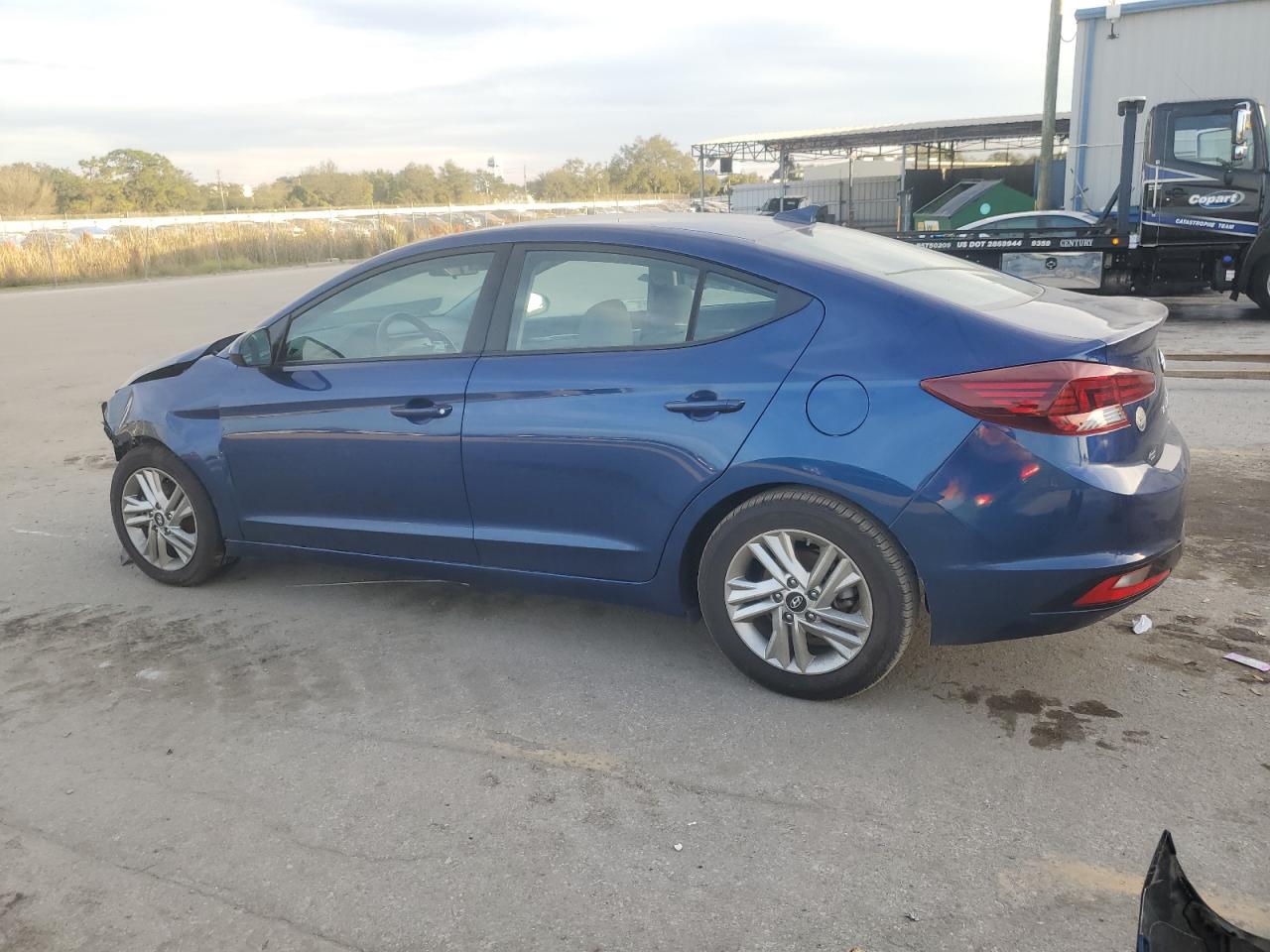 Изображение 2 2020 HYUNDAI ELANTRA SEL 2020 с VIN 5NPD84LF8LH573124