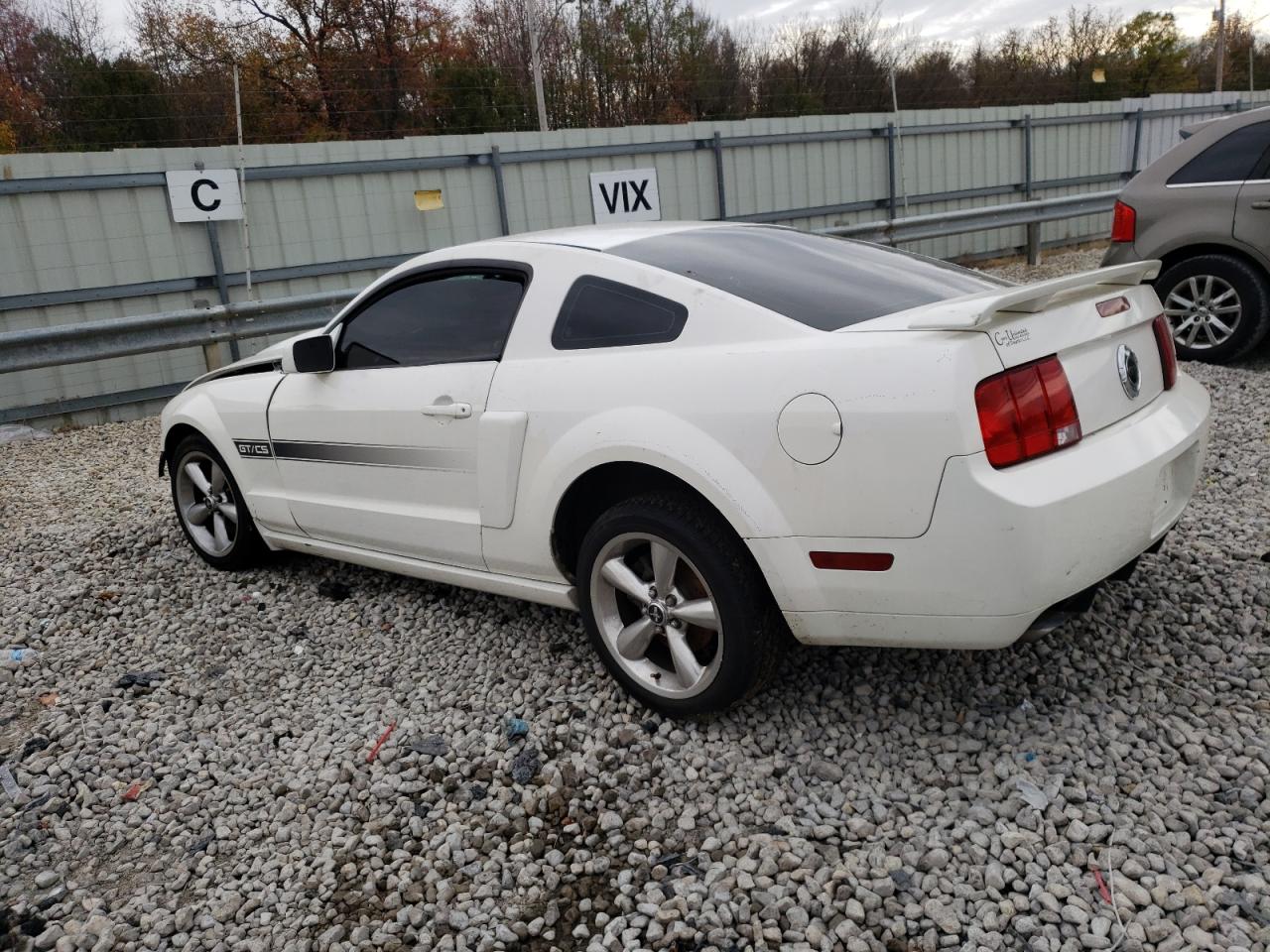 Obraz 2 z 2007 FORD MUSTANG GT 2007 z VIN 1ZVFT82H075217254