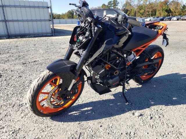 Image 2 of 2023 KTM 200 DUKE 2023 with VIN MD2JPC407PC020535