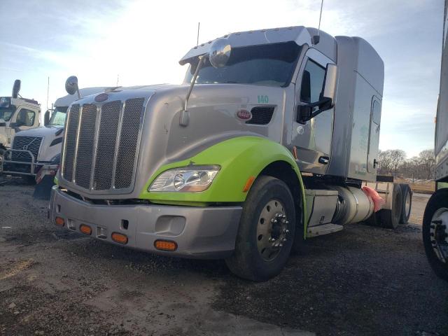 Obraz 2 z 2014 PETERBILT 579  2014 z VIN 1XPBDP9X6ED233403