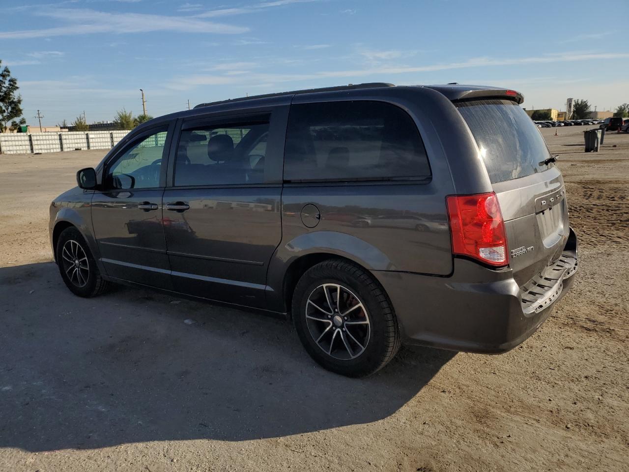 Изображение 2 2016 DODGE GRAND CARAVAN R/T 2016 с VIN 2C4RDGEG7GR347271
