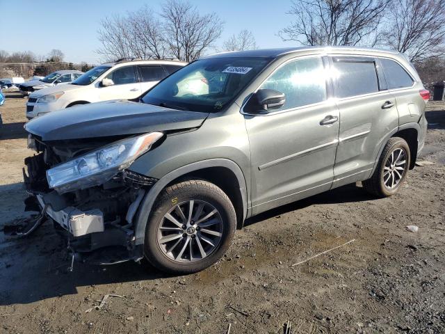 Изображение 1 2018 TOYOTA HIGHLANDER SE 2018 с VIN 5TDJZRFH4JS817501