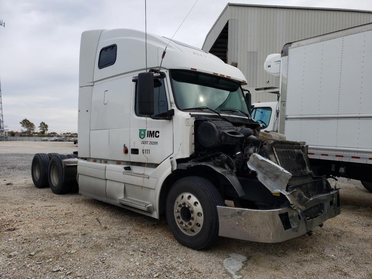 Image 1 of 2008 VOLVO VN VNL 2008 with VIN 4V4NC9TG08N459557