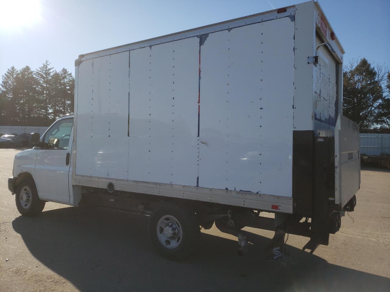 Obraz 2 z 2017 CHEVROLET EXPRESS G3500  2017 z VIN 1GB0GRFFXH1312378
