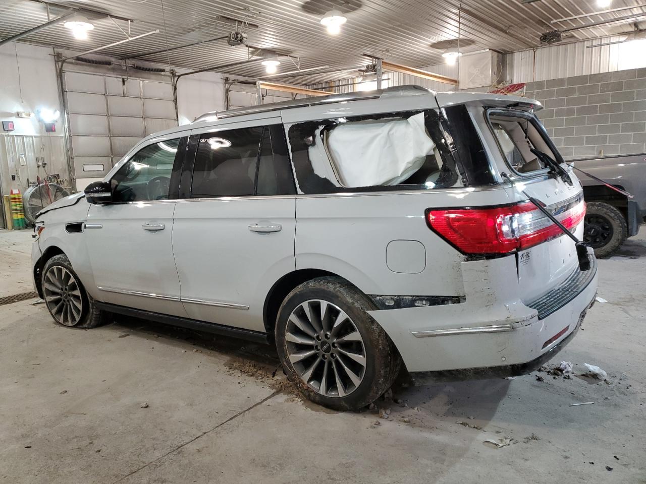 Obraz 2 z 2021 LINCOLN NAVIGATOR RESERVE 2021 z VIN 5LMJJ2LT9MEL05095