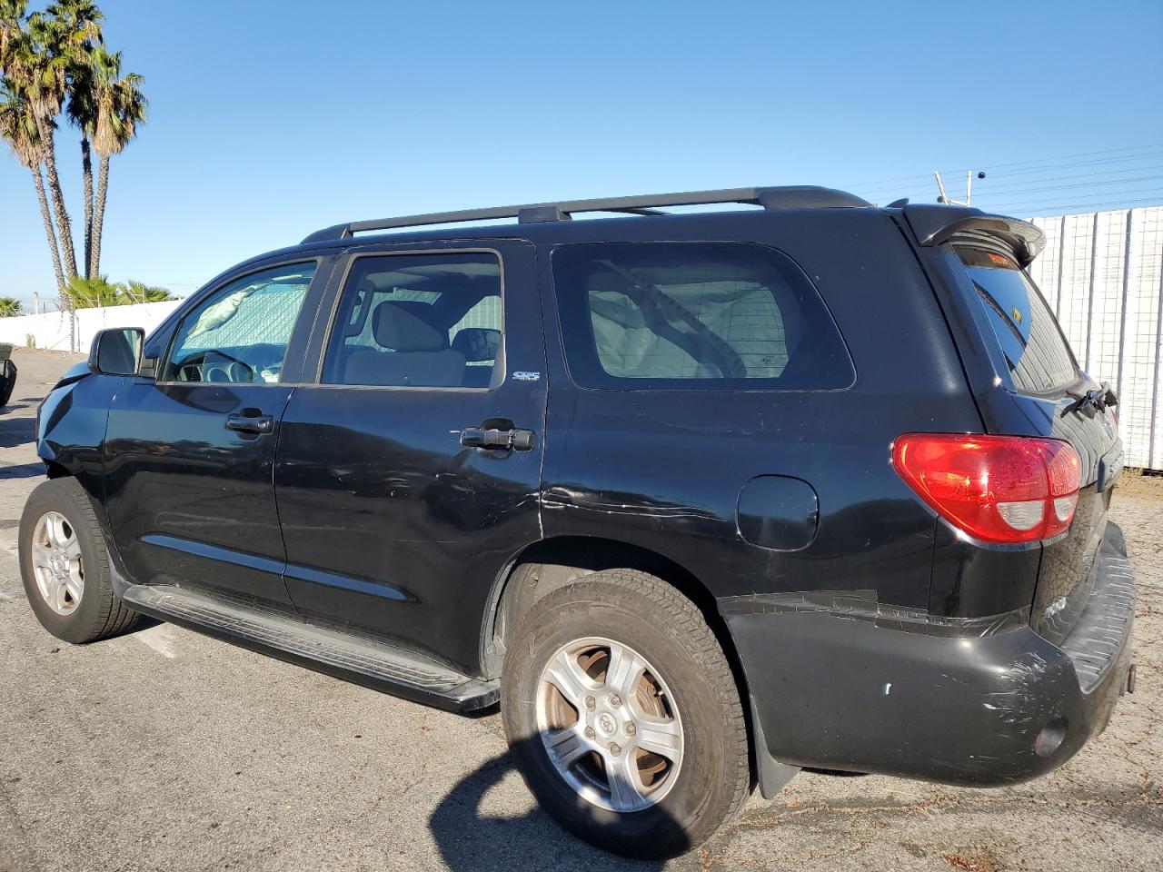Obraz 2 z Toyota Sequoia Sr5 2010 z VIN 5TDZM5G19AS001055
