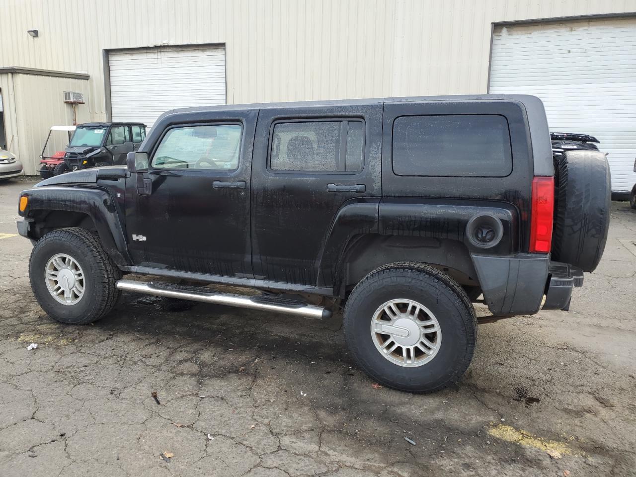 Obraz 2 z 2008 HUMMER H3  2008 z VIN 5GTEN13E988196224