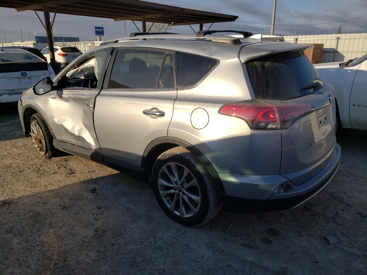 Image 2 of 2016 TOYOTA RAV4 LIMITED 2016 with VIN 2T3YFREV2GW291357