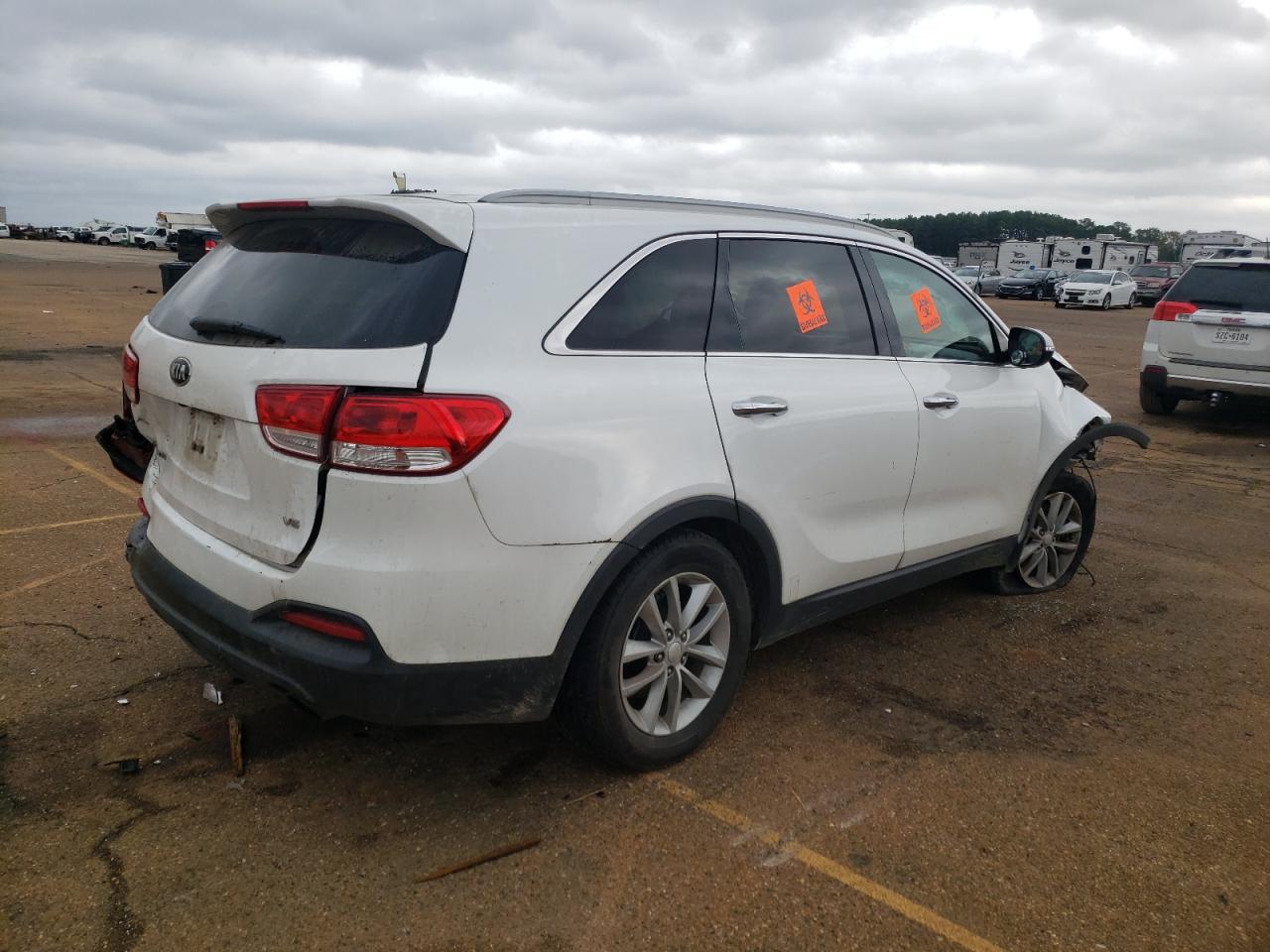Obraz 3 z 2016 KIA SORENTO LX 2016 z VIN 5XYPG4A51GG030494