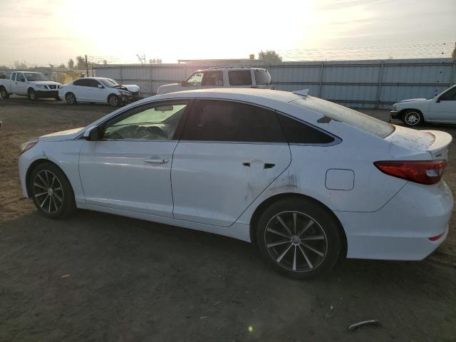 Obraz 2 z 2015 HYUNDAI SONATA SE 2015 z VIN 5NPE24AF8FH122076