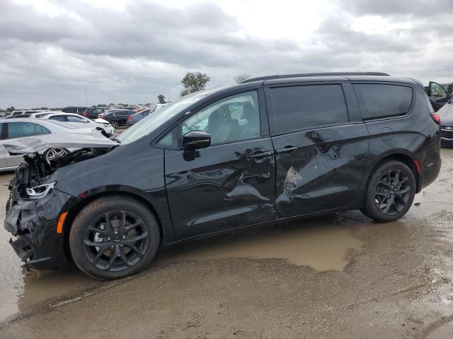 Image 1 of 2023 CHRYSLER PACIFICA LIMITED 2023 with VIN 2C4RC1GG5PR539186
