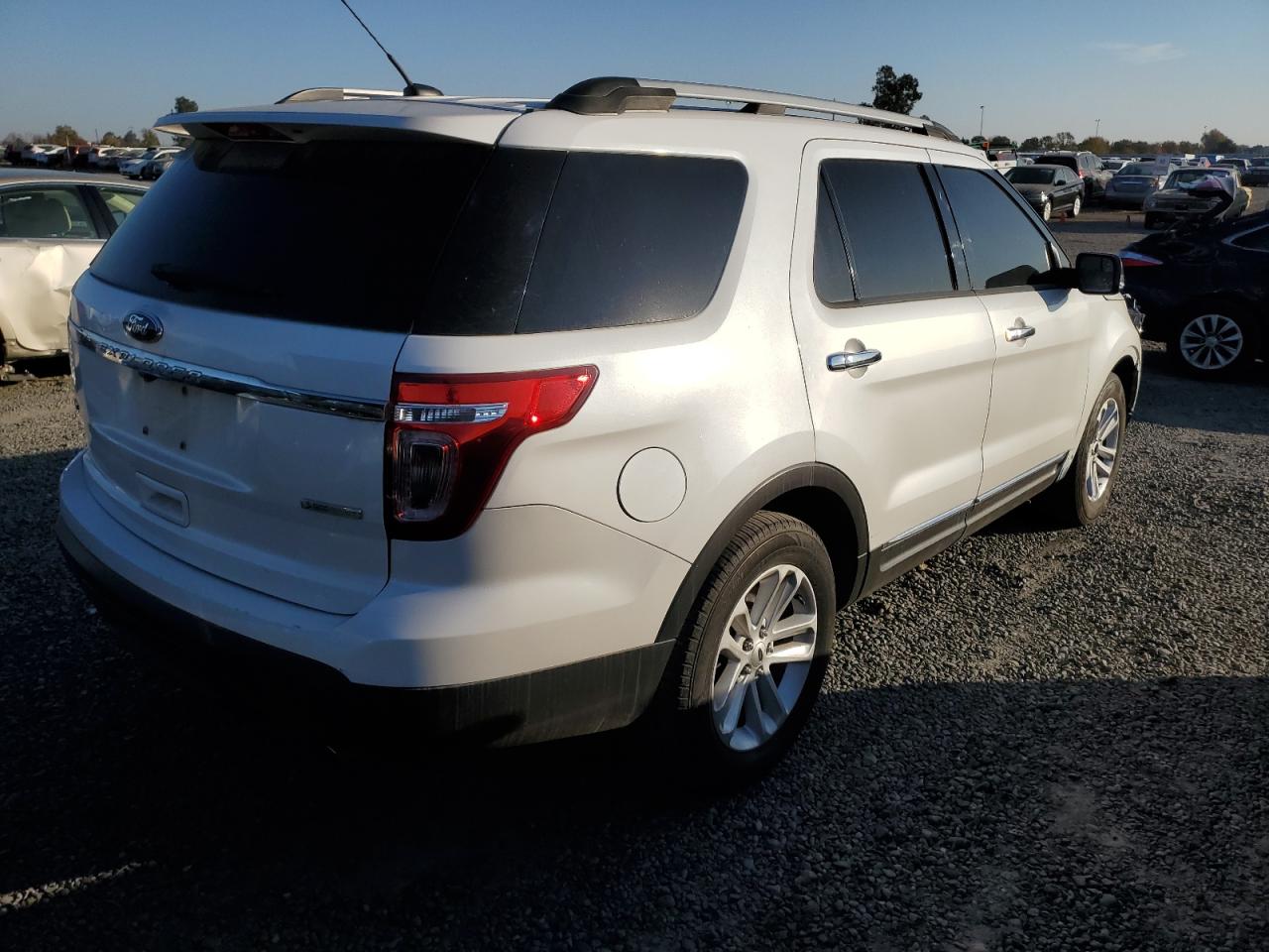 Image 3 of Ford Explorer Xlt 2014 with VIN 1FM5K7D92EGA69851