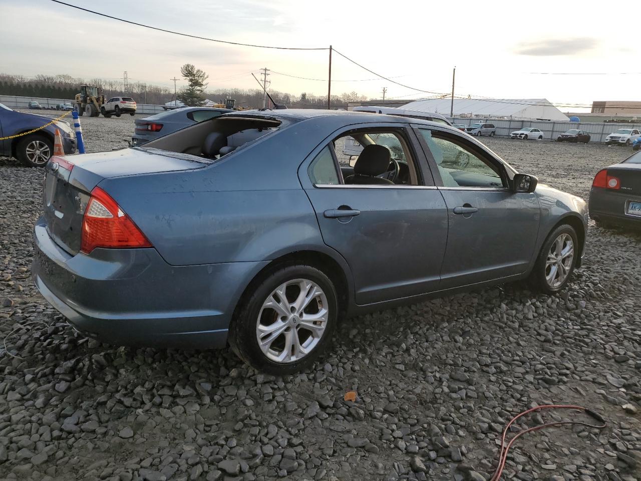 Image 3 of 2012 FORD FUSION SE 2012 with VIN 3FAHP0HA5CR171364