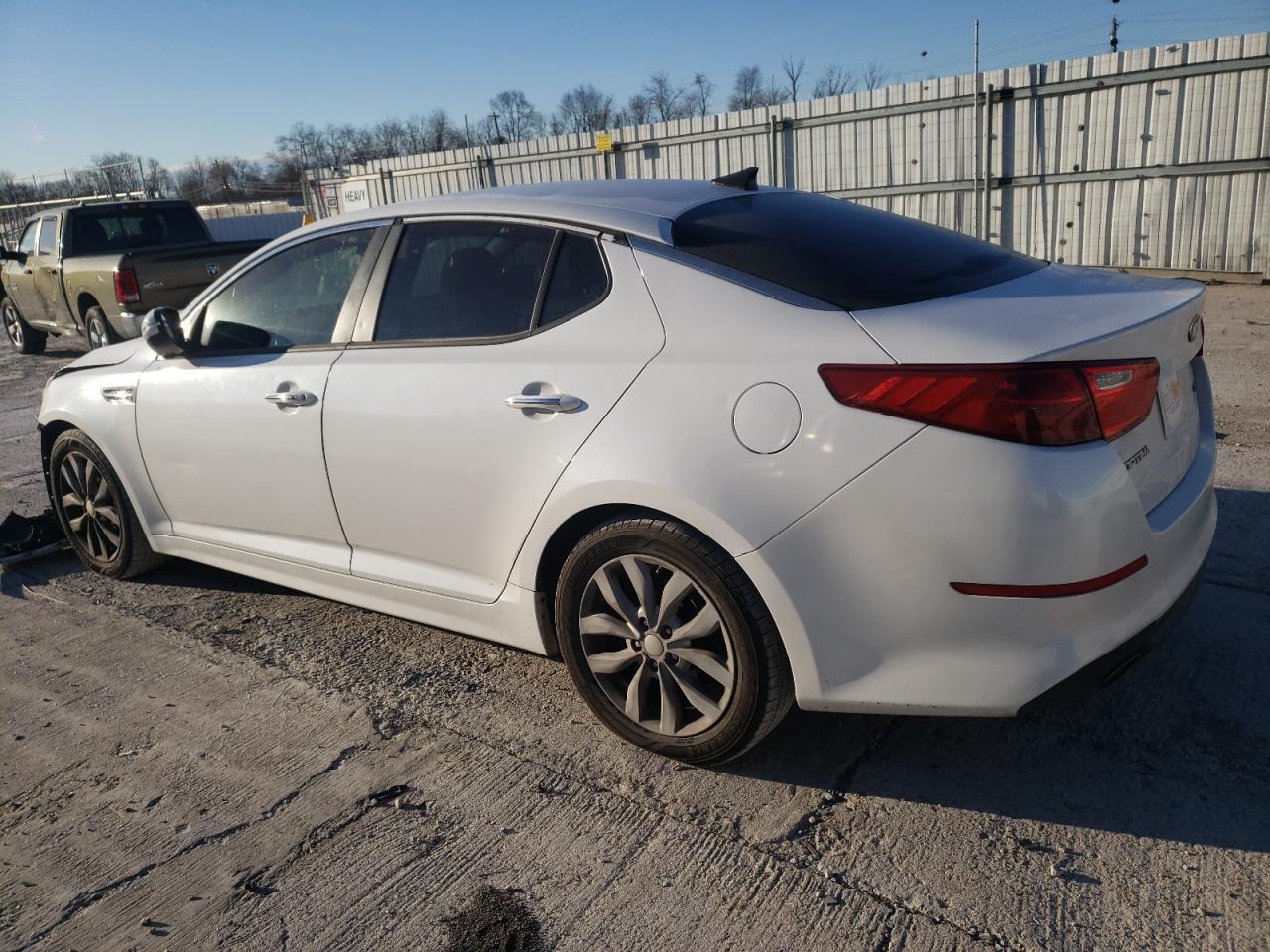 Image 2 of 2015 KIA OPTIMA EX 2015 with VIN 5XXGN4A78FG495526