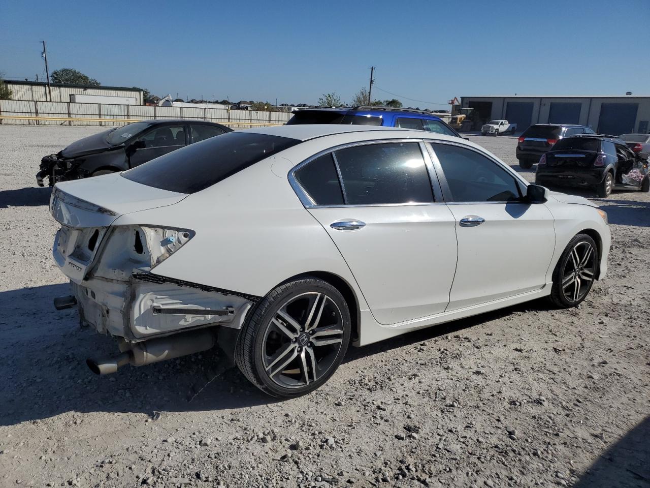 Изображение 3 2017 HONDA ACCORD SPORT 2017 с VIN 1HGCR2F65HA183333