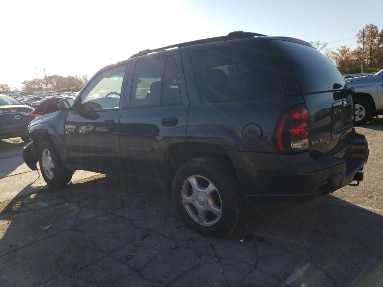 Image 2 of 2007 CHEVROLET TRAILBLAZER LS 2007 with VIN 1GNDT13S672298944