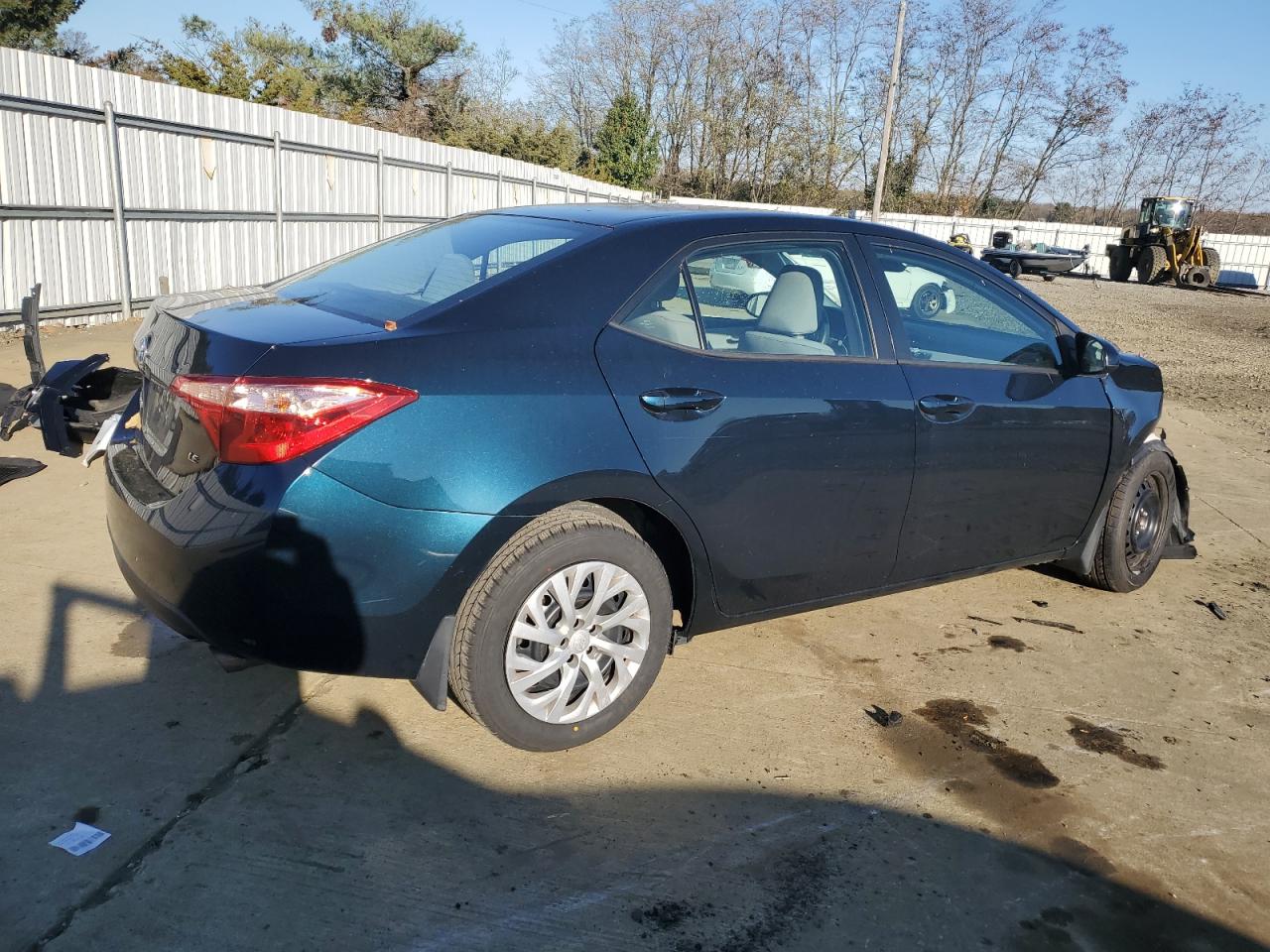 Obraz 3 z 2018 TOYOTA COROLLA L 2018 z VIN 2T1BURHE5JC967969