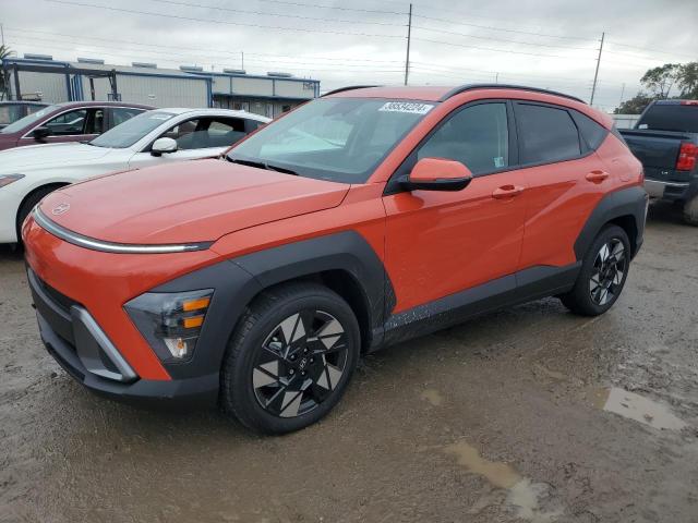 Obraz 1 z 2024 HYUNDAI KONA SEL 2024 z VIN KM8HB3ABXRU039808
