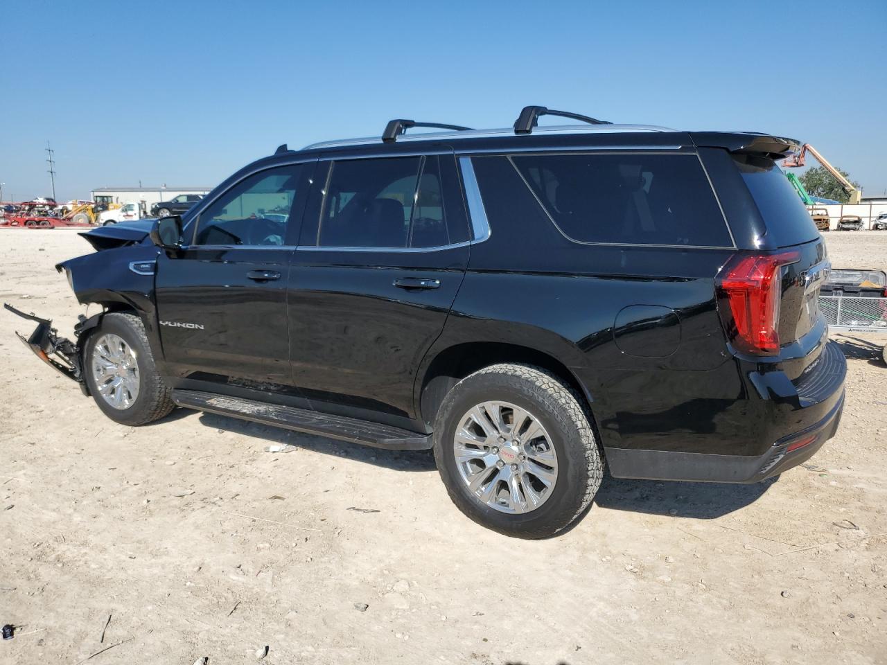 Obraz 2 z 2021 GMC YUKON SLE 2021 z VIN 1GKS1AKD2MR422403