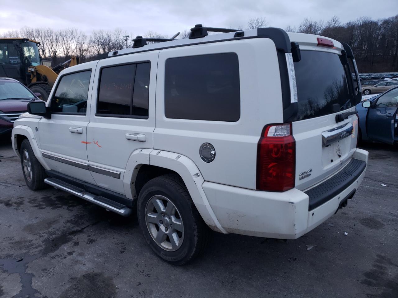 Image 2 of 2008 JEEP COMMANDER LIMITED 2008 with VIN 1J8HG58N18C210587