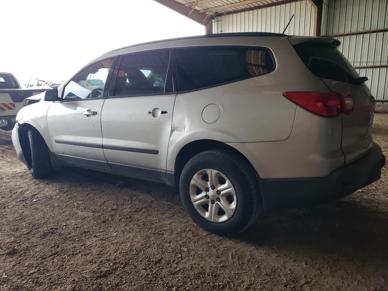 Obraz 2 z 2011 CHEVROLET TRAVERSE LS 2011 z VIN 1GNKREED0BJ128878