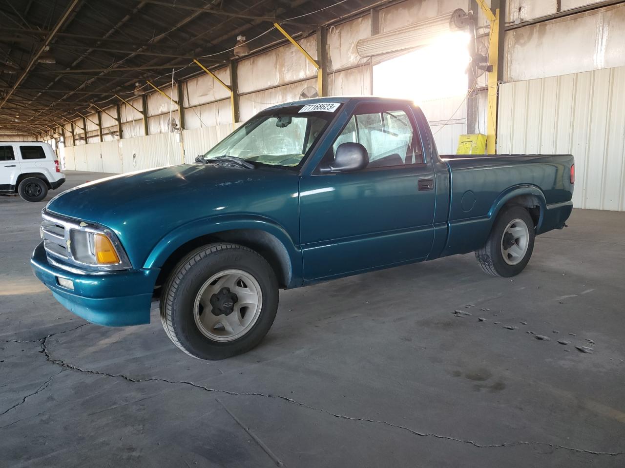 Obraz 1 z 1994 CHEVROLET S TRUCK S10 1994 z VIN 1GCCS1441R8195678