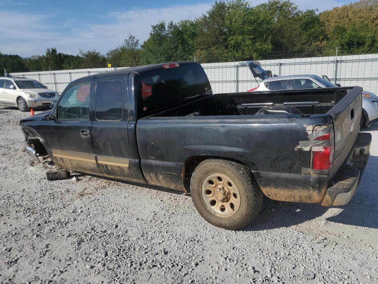 Image 2 of 2007 CHEVROLET SILVERADO C1500 CLASSIC 2007 with VIN 1GCEC19X07Z180914