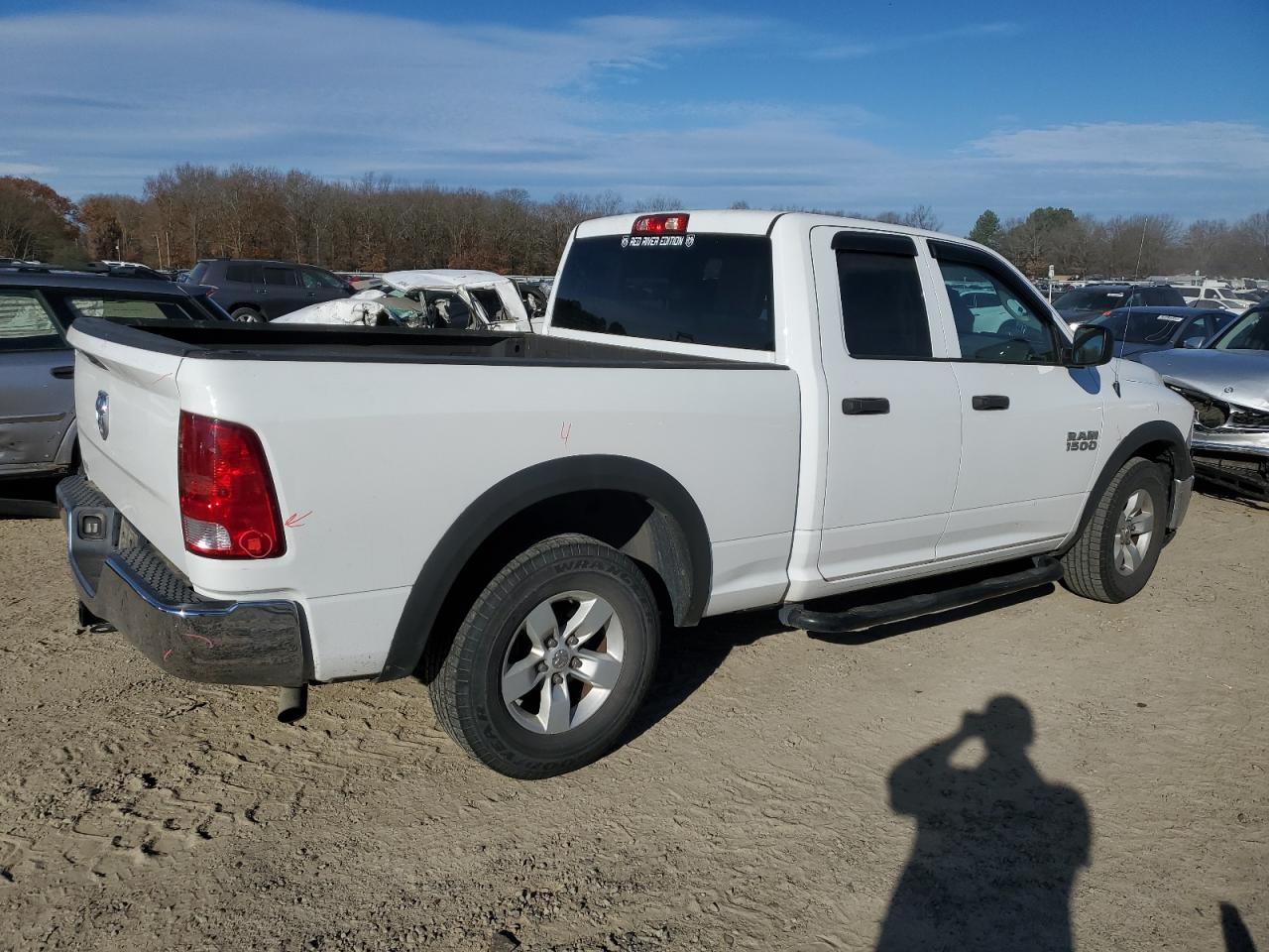 Image 3 of 2018 RAM 1500 ST 2018 with VIN 1C6RR6FG1JS349850