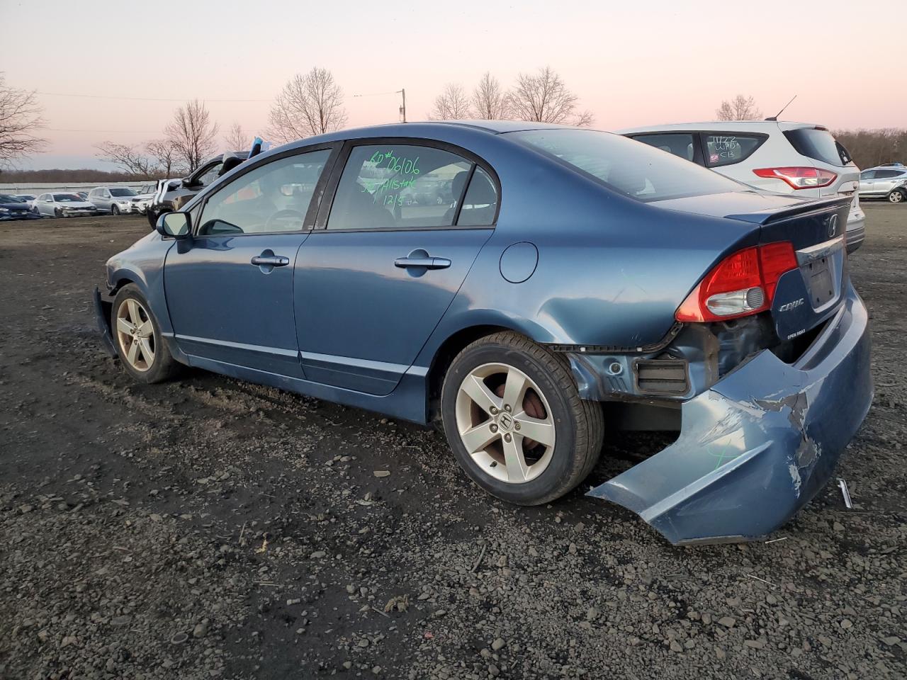 Изображение 2 2010 HONDA CIVIC LX-S 2010 с VIN 19XFA1F67AE087073