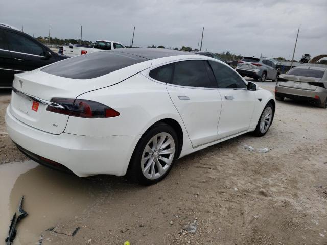 Obraz 3 z 2017 TESLA MODEL S  2017 z VIN 5YJSA1E15HF180327