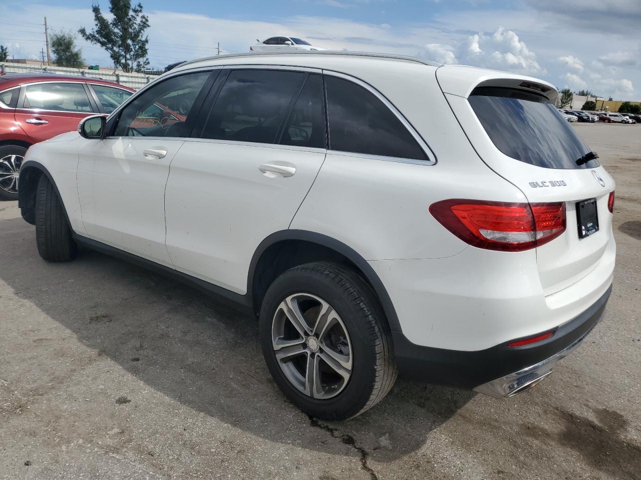 Image 2 of 2016 MERCEDES-BENZ GLC 300 2016 with VIN WDC0G4JB9GF027816