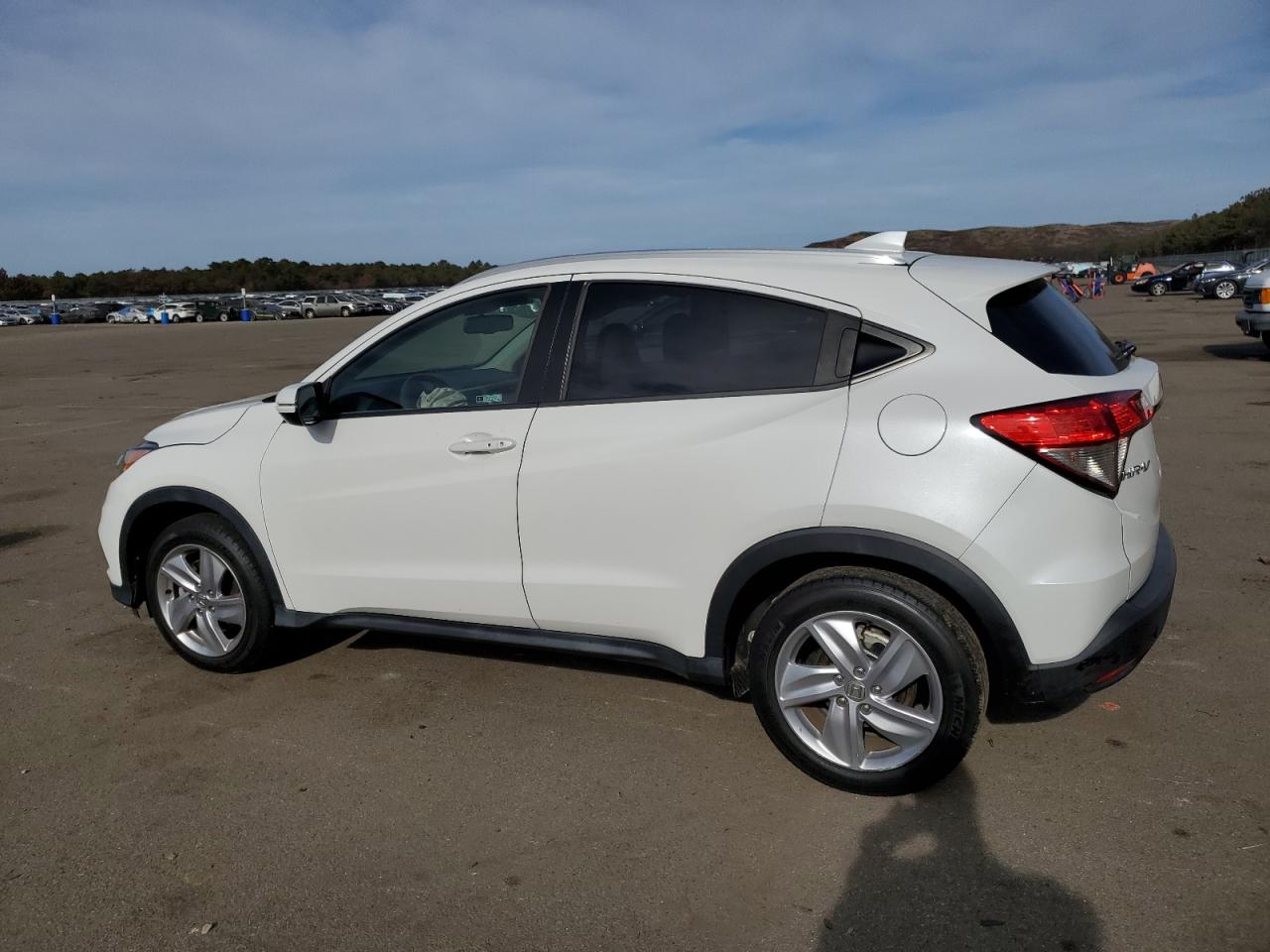 Image 2 of 2019 HONDA HR-V EXL 2019 with VIN 3CZRU6H7XKM721873