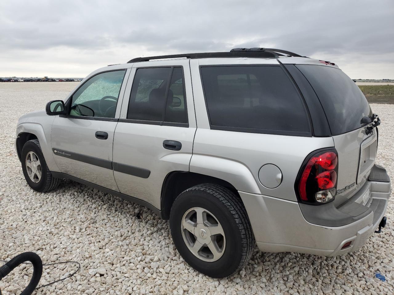 Изображение 2 2004 CHEVROLET TRAILBLAZER LS 2004 с VIN 1GNDS13S742131894