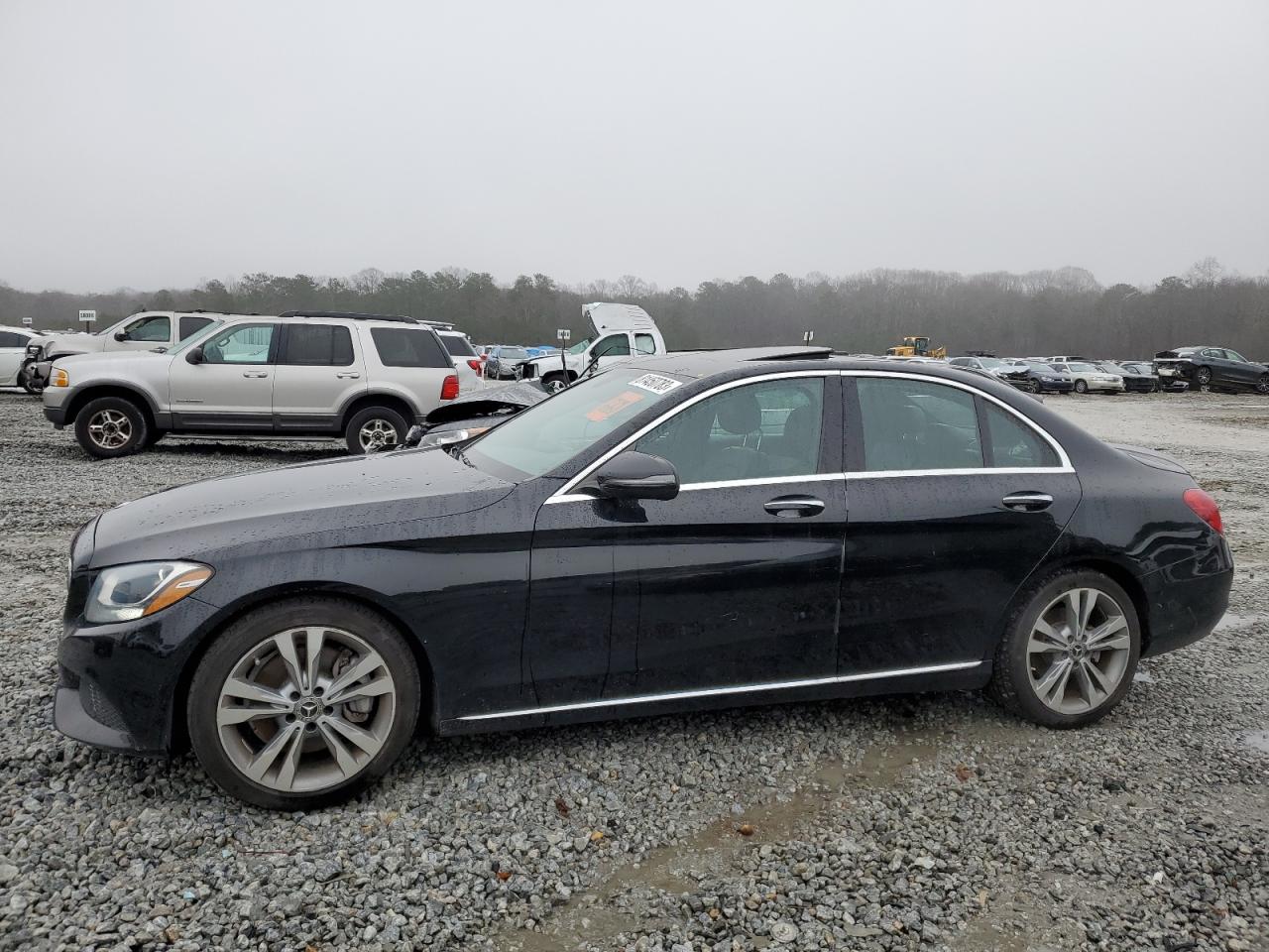 Image 1 of 2018 MERCEDES-BENZ C 300 2018 with VIN 55SWF4JB6JU240302