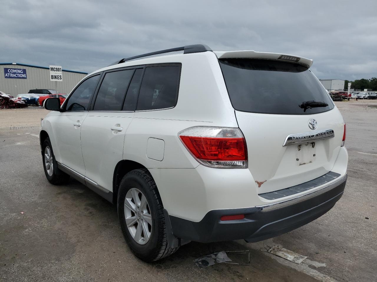 Изображение 2 2013 TOYOTA HIGHLANDER BASE 2013 с VIN 5TDZA3EH4DS042940