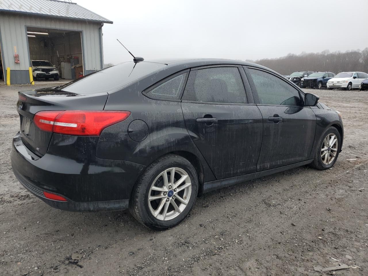 Image 3 of 2015 FORD FOCUS SE 2015 with VIN 1FADP3F25FL343178