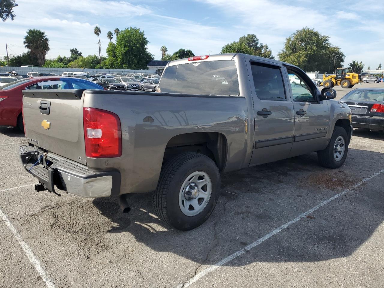 Image 3 of 2013 CHEVROLET SILVERADO K1500 LT 2013 with VIN 3GCPKSE72DG259889